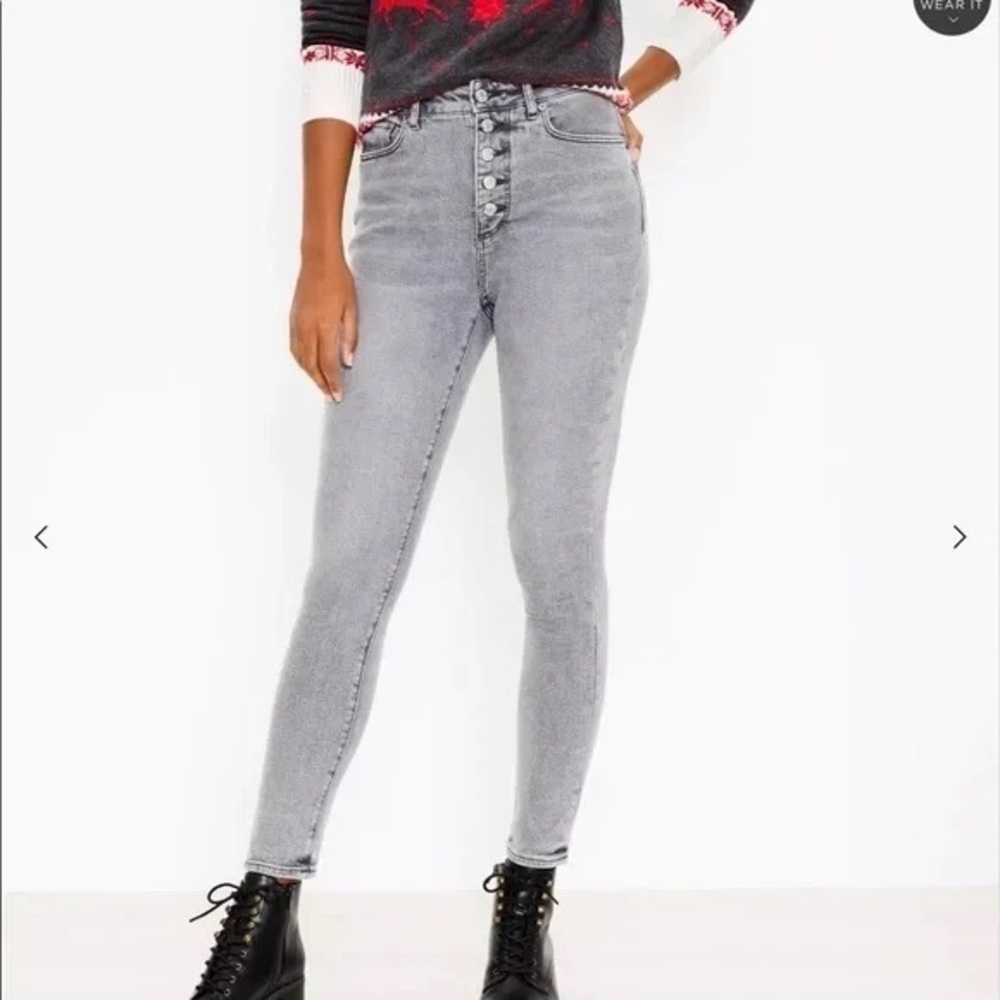 Loft | Button Front High Rise Skinny Jeans in Light Vapor Grey - Picture 3 of 5